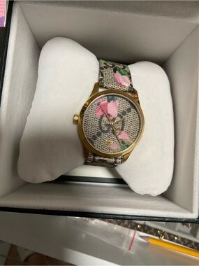 Gucci Gold-Tone Watch with Pink Floral Strap